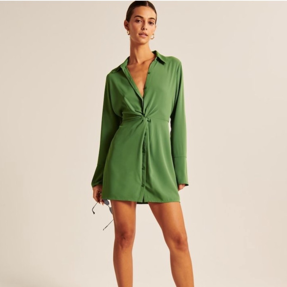 NWOT Abercrombie twist front dress